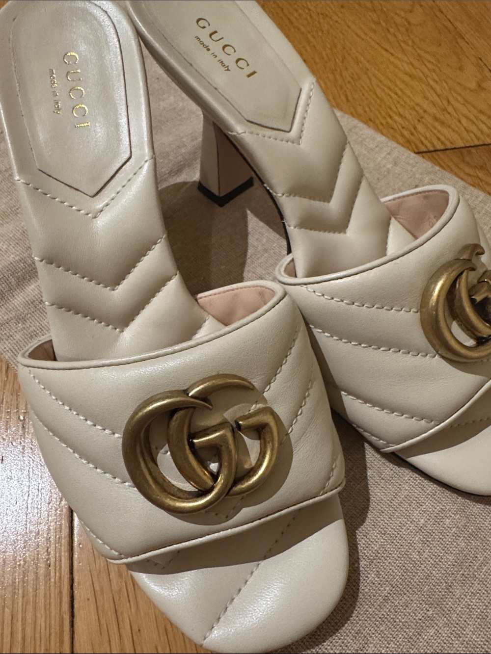 Gucci Ivory Quilted Leather GG Marmont Slide Mules